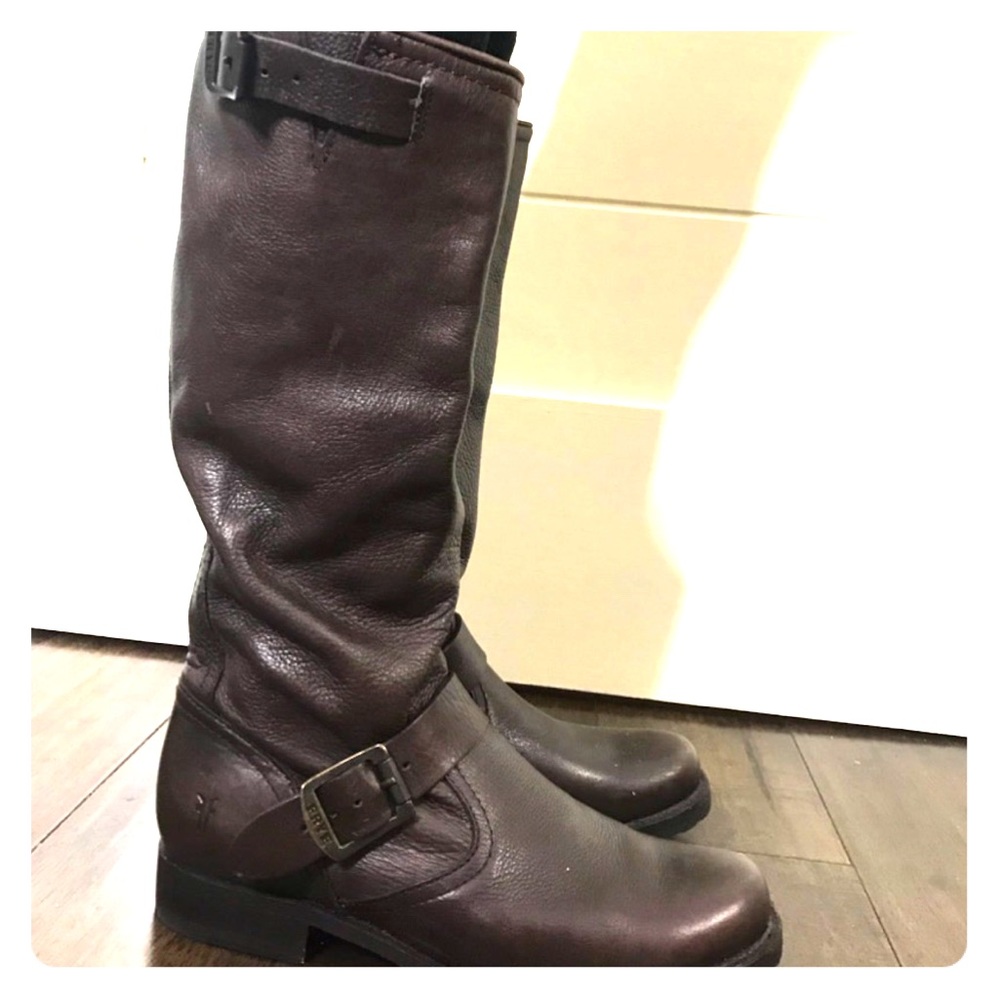 Frye boots , worn once . Brown size 7 perfect
